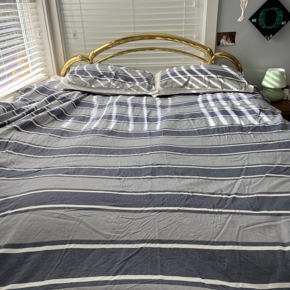 Pottery Barn Teen Navy and White Striped Duvet Cover only